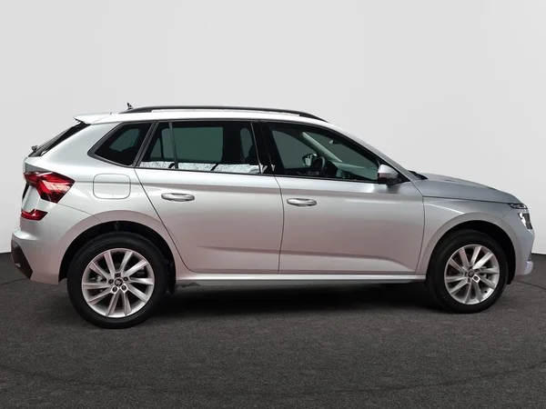 SKODA Kamiq (2026) — foto 2 van 17