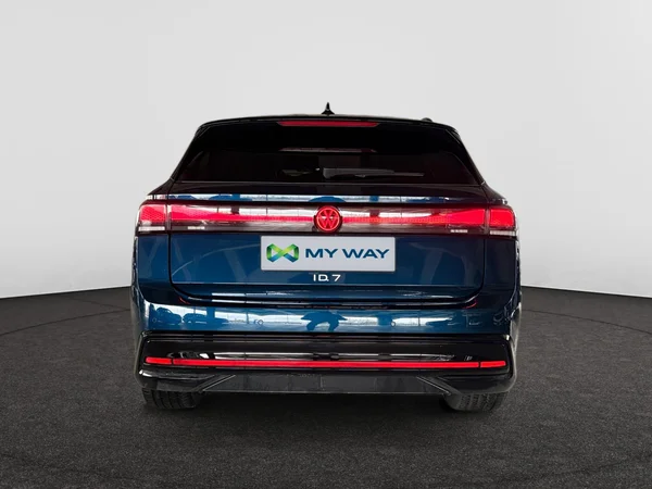 VOLKSWAGEN ID.7 Tourer (2025) — foto 22 van 24