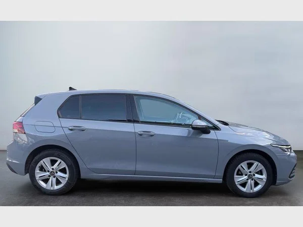 Volkswagen Golf VIII (2020) — foto 25 van 27