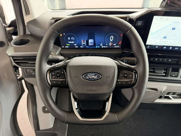 Ford Transit Custom — foto 4 van 23