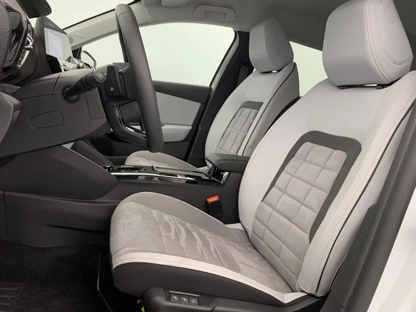 Citroen C4 (2025) — foto 13 van 28