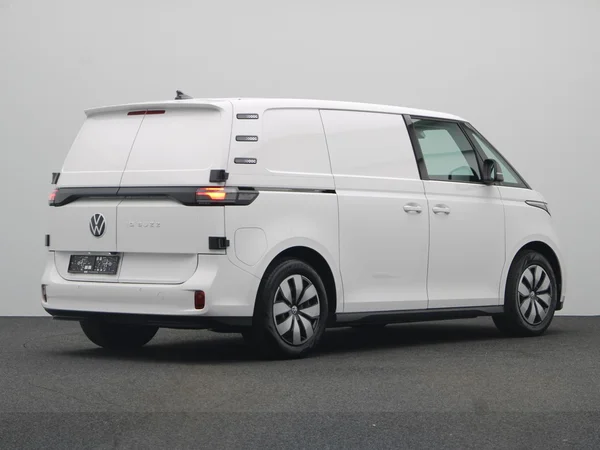 VOLKSWAGEN ID.Buzz (2025) — foto 10 van 17