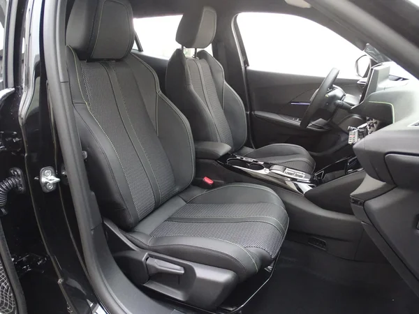Peugeot 2008 (2025) — foto 4 van 24