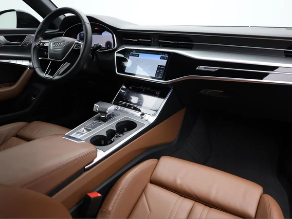 AUDI A6 Avant (2020) — foto 18 van 24