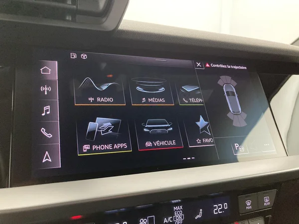 AUDI A3 Sportback (2022) — foto 16 van 36