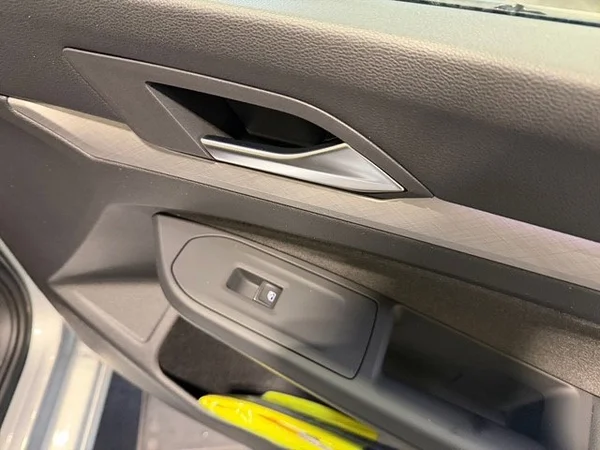 VOLKSWAGEN Golf VIII (2026) — foto 9 van 21