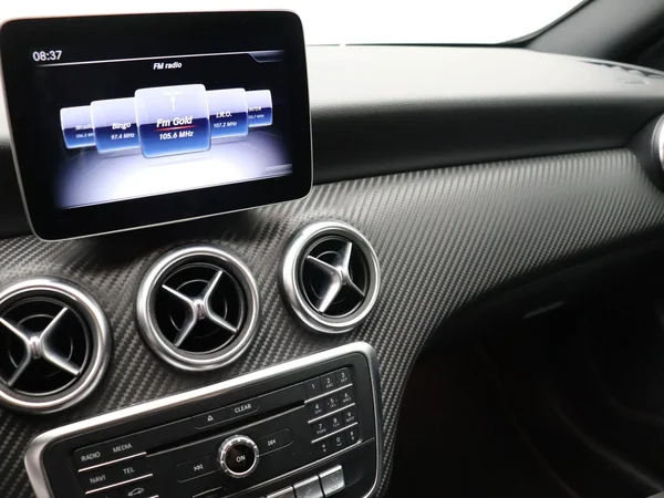 Mercedes-Benz A-Klasse (2018) — foto 5 van 26