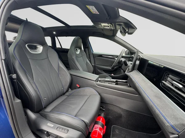 VOLKSWAGEN Passat Variant eHybrid (PHEV) (2026) — foto 18 van 18