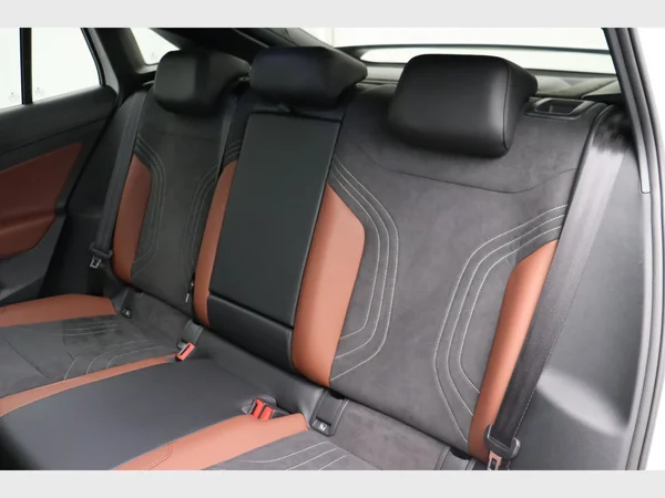 VOLKSWAGEN ID.5 (2023) — foto 36 van 37