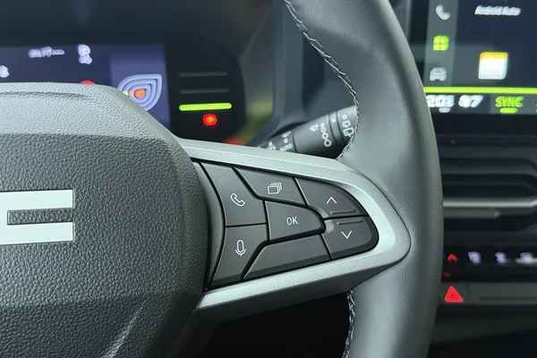 Dacia Bigster Hybrid (HEV) (2026) — foto 7 van 16