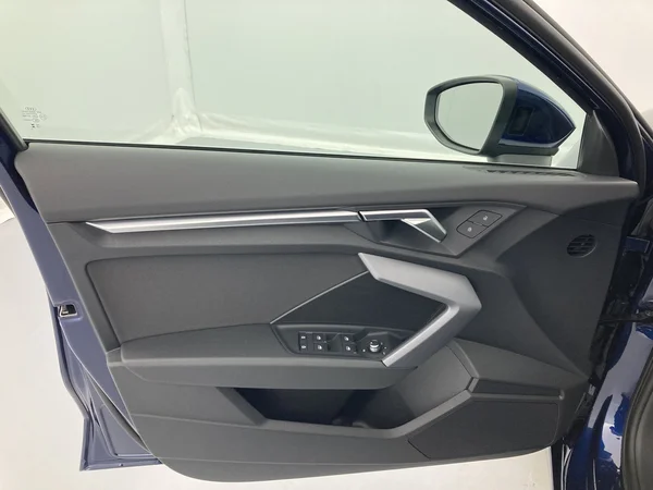 AUDI A3 Sportback (2024) — foto 9 van 36