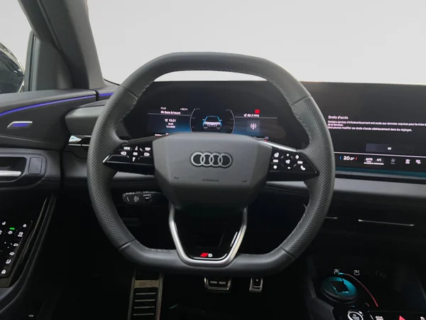 AUDI Q6 e-tron (2026) — foto 18 van 20