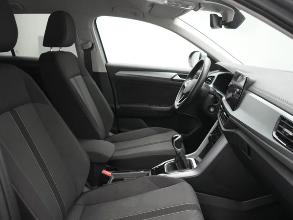 VOLKSWAGEN T-Roc (2024) — foto 8 van 25