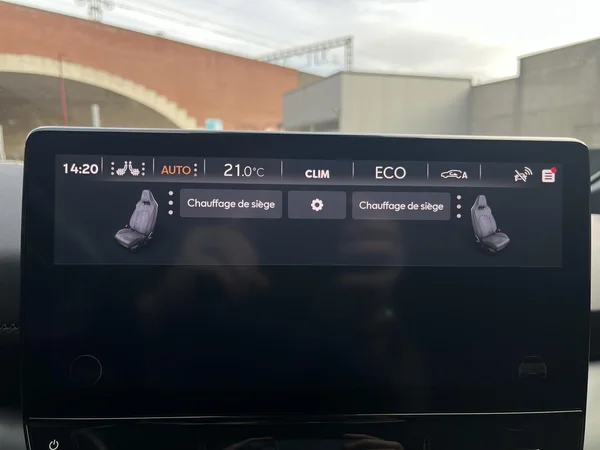 CUPRA Born (2024) — foto 14 van 30