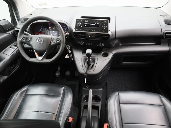 Opel Combo Life (2022) — foto 29 van 30