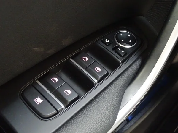 Kia cee'd (2024) — foto 13 van 23