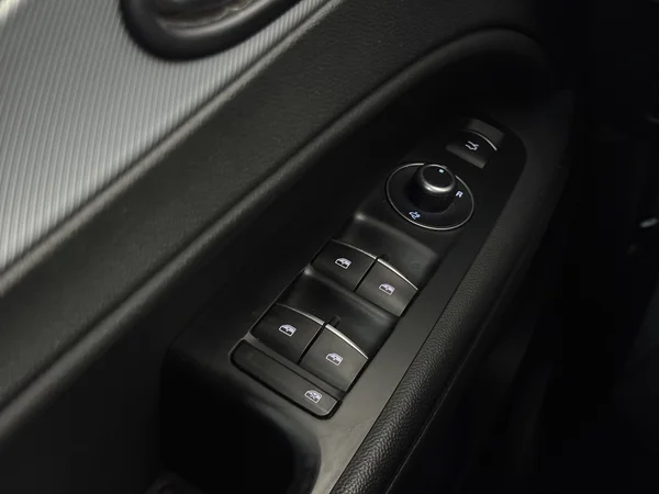 Alfa Romeo Stelvio (2022) — foto 19 van 31