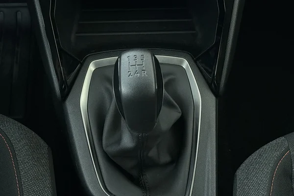 Peugeot 208 (2022) — foto 4 van 18