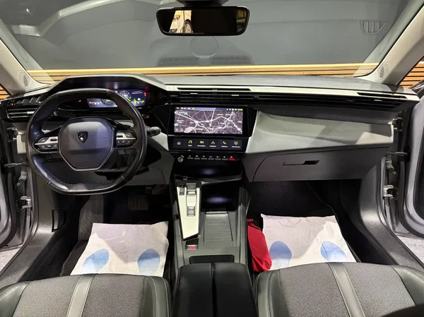 Peugeot 308 (2023) — foto 25 van 26