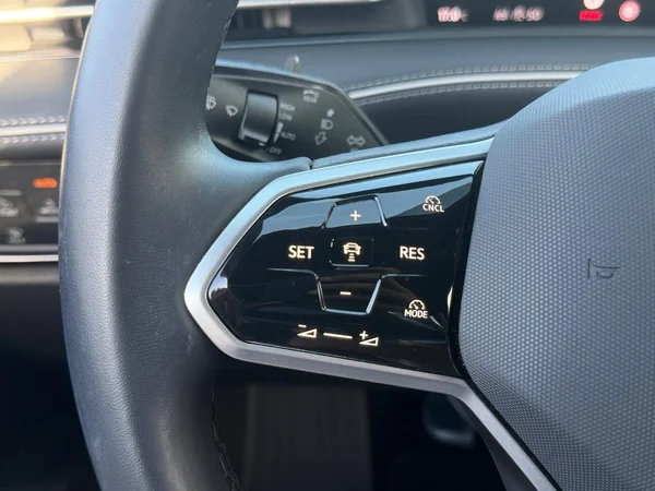 VOLKSWAGEN ID.7 Tourer (2025) — foto 6 van 23