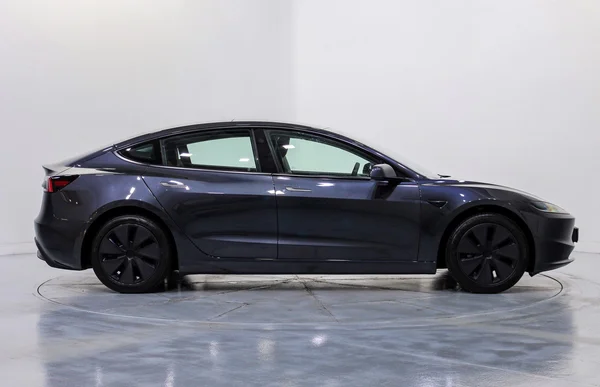 Tesla Model 3 (2024) — foto 38 van 40