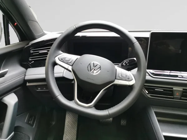 VOLKSWAGEN Tiguan (2026) — foto 5 van 23