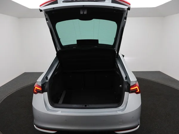 SKODA Octavia (2024) — foto 4 van 24