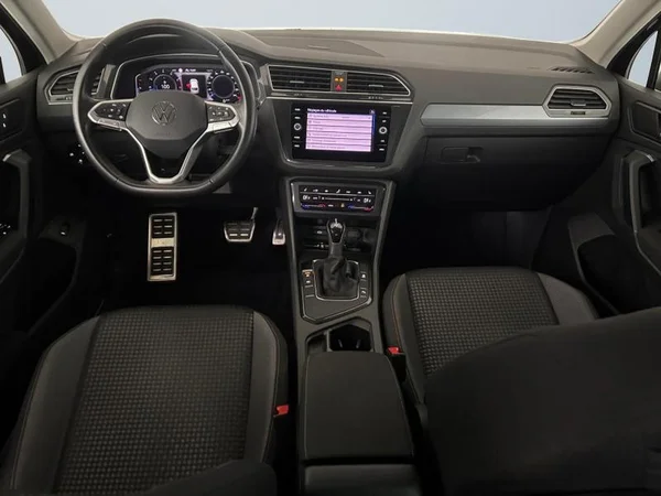 VOLKSWAGEN Tiguan (2022) — foto 4 van 31