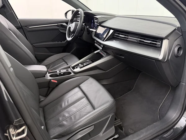 AUDI A3 (2021) — foto 3 van 24