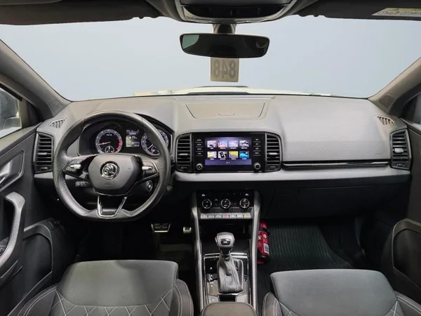 SKODA Karoq (2021) — foto 2 van 33