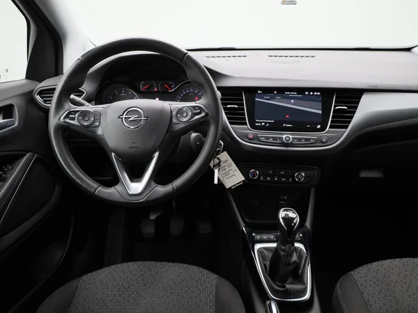 Opel Crossland (2022) — foto 37 van 37