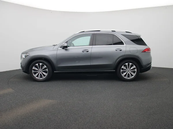 Mercedes-Benz GLE (2022) — foto 34 van 58