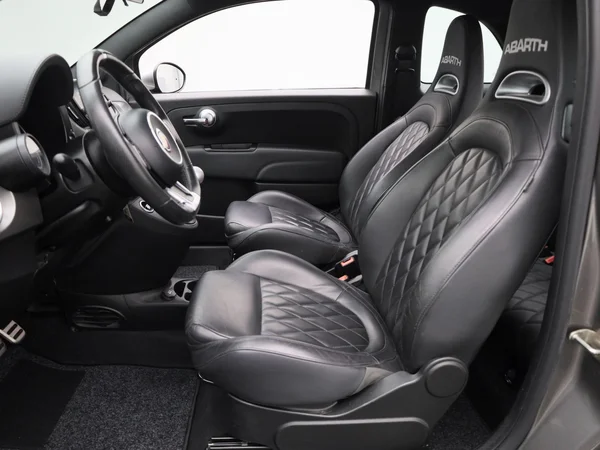 Fiat 500 (2022) — foto 2 van 44