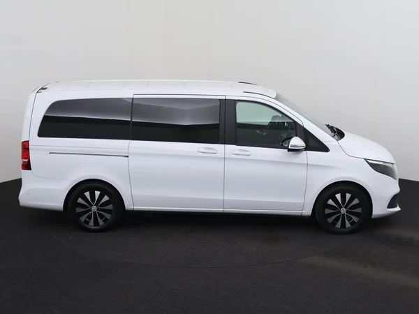 MERCEDES V 250 (2022) — foto 22 van 26