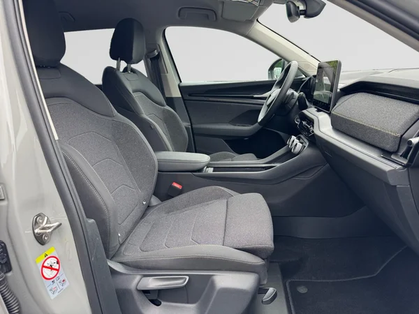 SKODA Kodiaq (2025) — foto 8 van 24