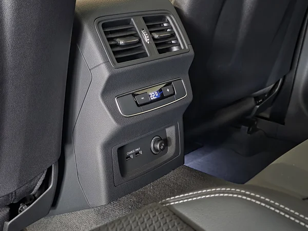 AUDI Q5 (2025) — foto 9 van 36