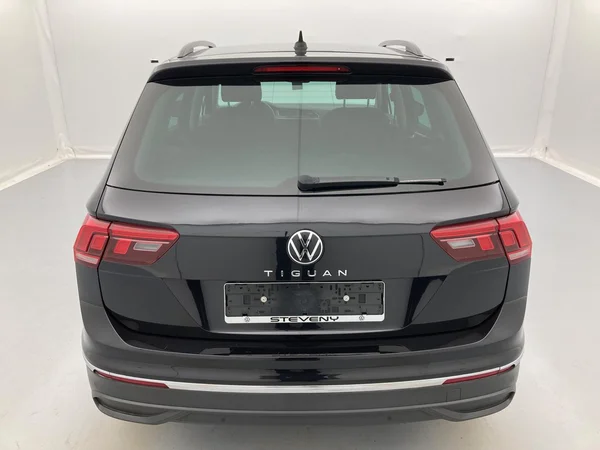 VOLKSWAGEN Tiguan (2022) — foto 30 van 36