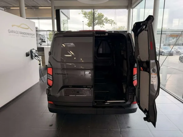 Ford Transit Custom (2025) — foto 19 van 21
