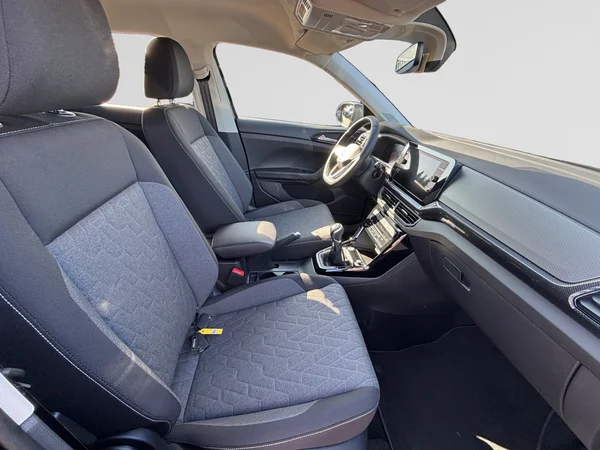 VOLKSWAGEN T-Cross (2025) — foto 2 van 17