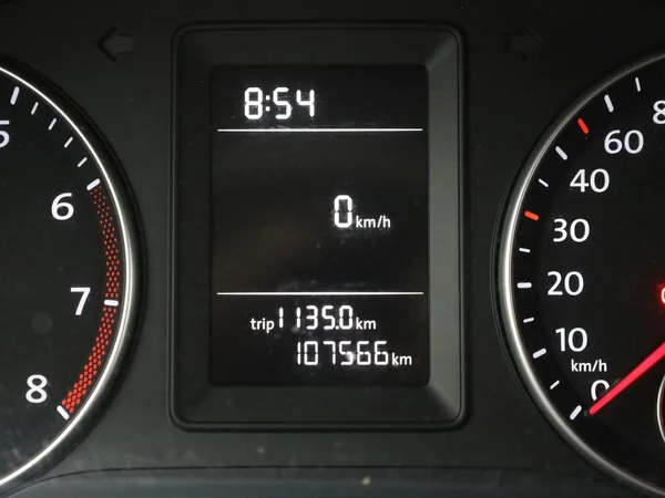 VOLKSWAGEN Caddy Maxi Life 2PLC (2014) — foto 8 van 17