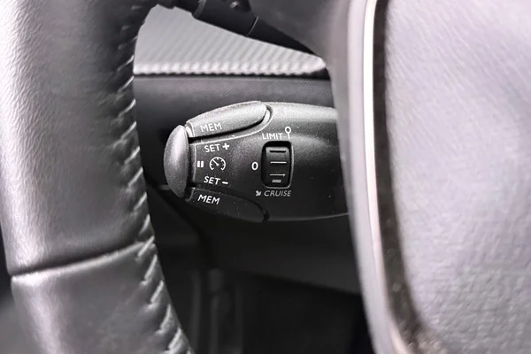 Peugeot 2008 (2023) — foto 16 van 37