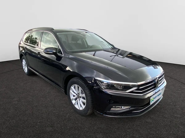 VOLKSWAGEN Passat Variant (2024) — foto 17 van 19