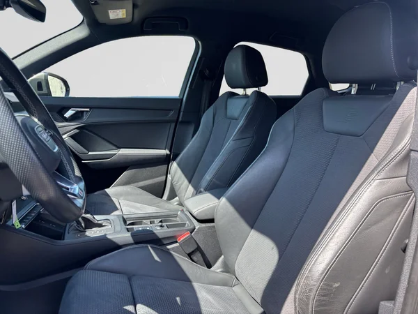 AUDI Q3 Sportback (2023) — foto 17 van 17