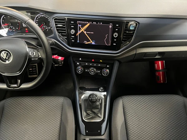 VOLKSWAGEN T-Roc (2021) — foto 20 van 20