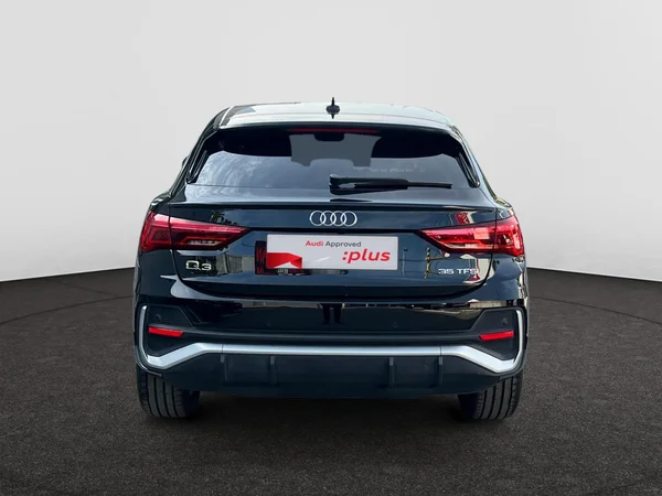 AUDI Q3 Sportback (2025) — foto 19 van 24