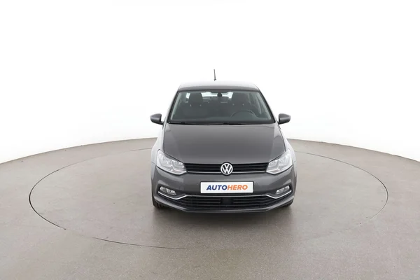Volkswagen Polo (2016) — foto 15 van 16
