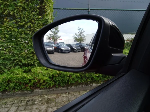 Opel Corsa-e (2023) — foto 18 van 29