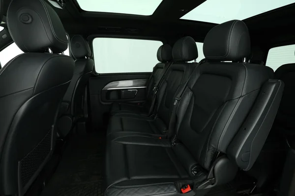 Mercedes-Benz Eqv (2022) — foto 5 van 16