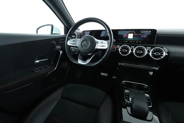 Mercedes-Benz A-Klasse (2019) — foto 4 van 16