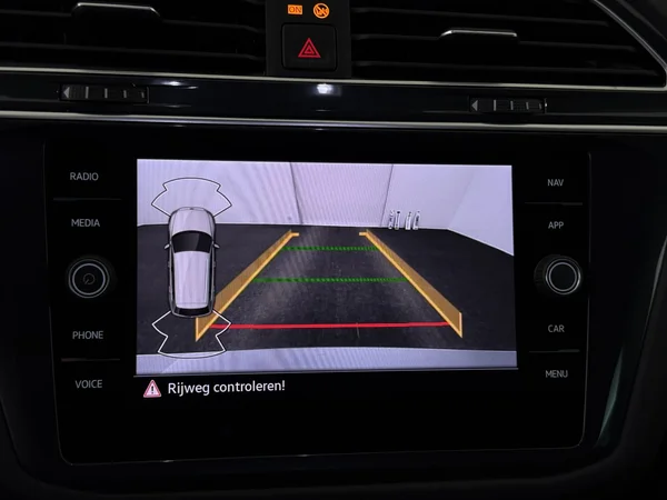 VOLKSWAGEN Tiguan (2022) — foto 11 van 29